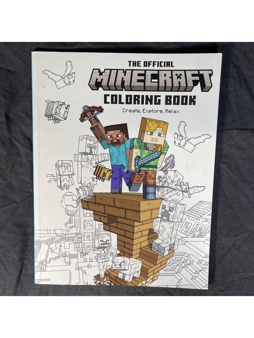 The Official Minecraft Coloring Book: Create, Explore, Relax (Gaming) - GOOD